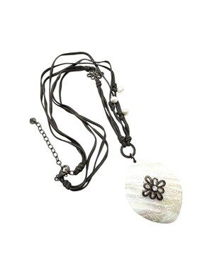 SILPADA Sterling Silver Necklace GRACE NOTES Mother of Pearl Shell Pendant N2226